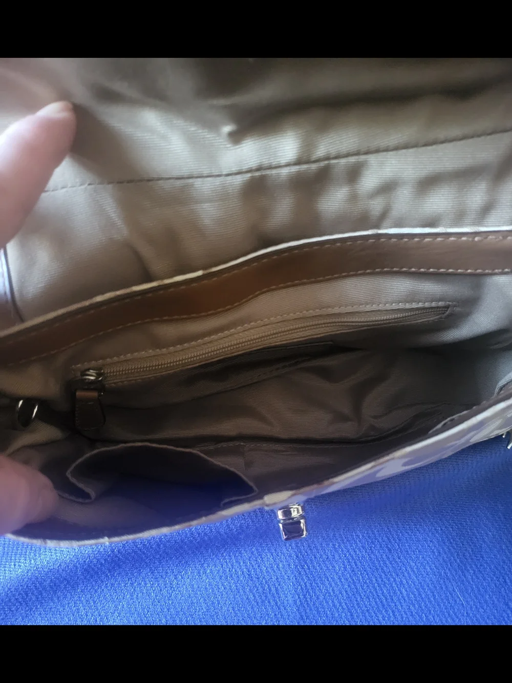 Coach Signature Canvas Brown Shoulder Bag with Matching Wallet - Picture 8 of 16